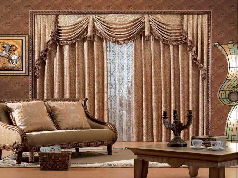 Sơn Quỳnh chuyên cung cấp rèm cửa phòng khách đẹp cho biệt thự cổ điển.